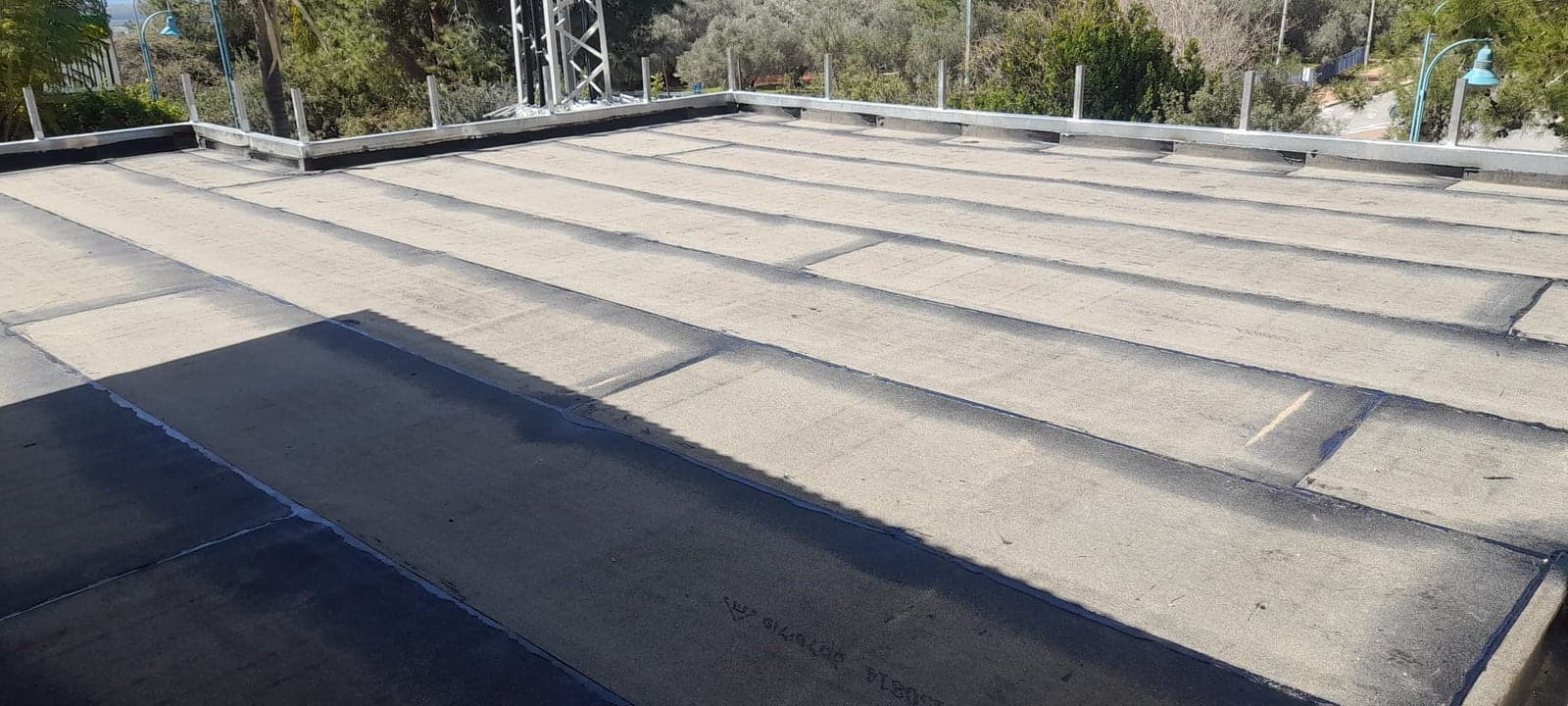 איטום גג ביריעות ביטומניות — עאדל איטום