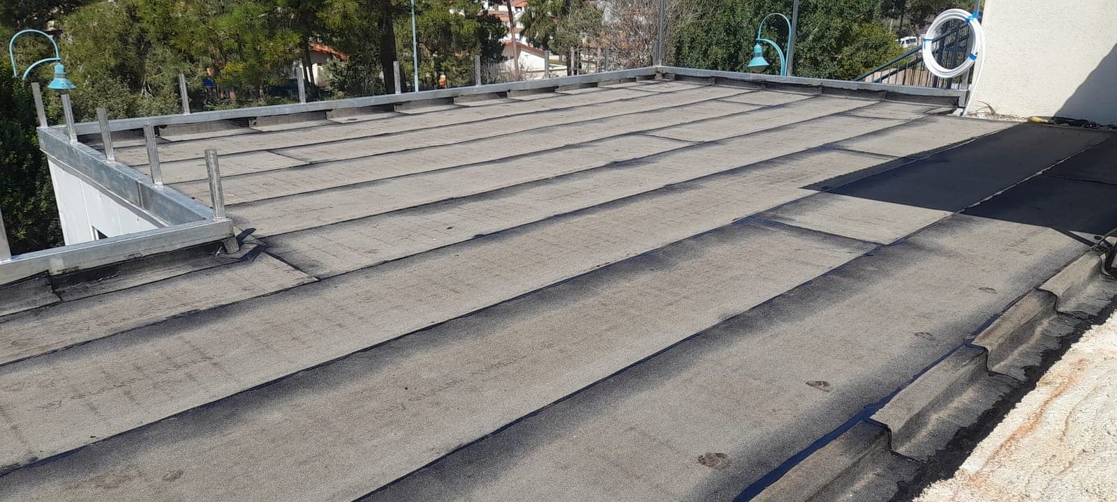 גג לאחר עבודת איטום — עאדל איטום