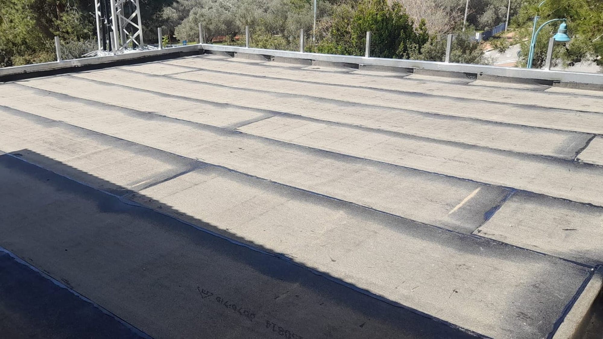 עאדל איטום — פתרון מקצועי לכל בעיות הרטיבות והנזילות בחיפה ובצפון