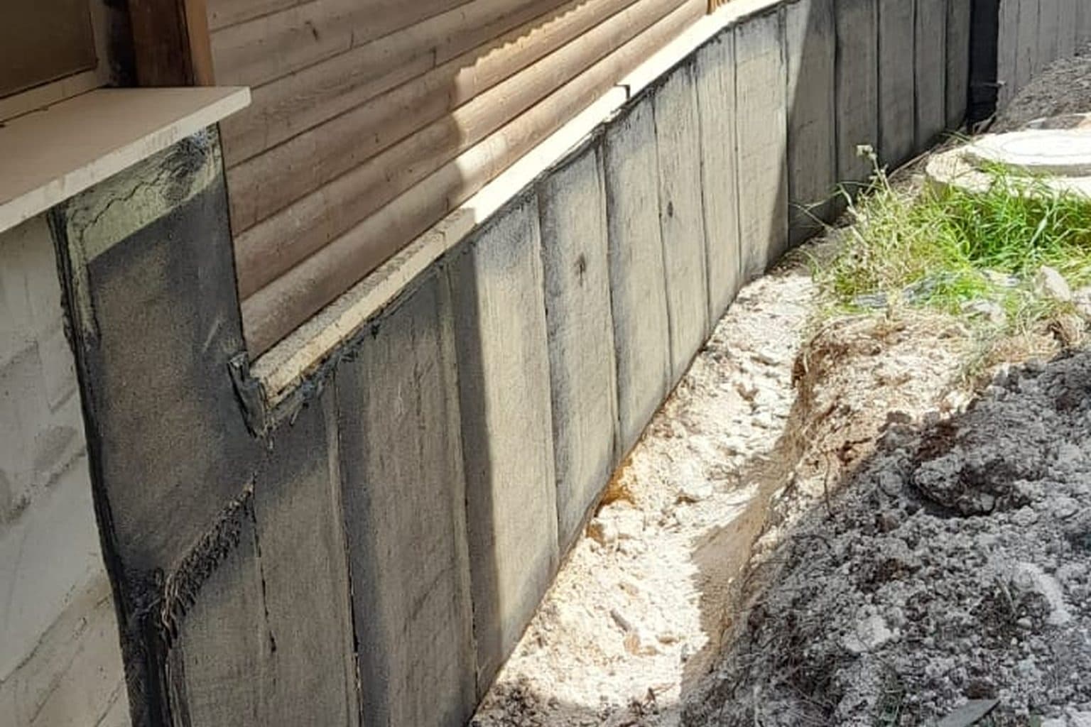 איטום גגות ביריעות ביטומניות בחיפה: המדריך המקיף לשמירה על הגג שלך